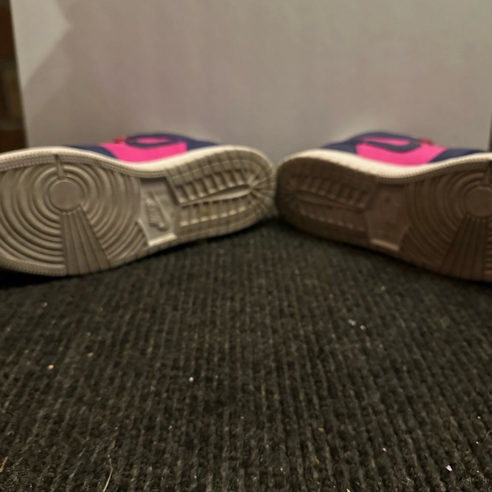 Pink and Blue Air Jordan 1 Mid GS - Picture 6 of 8